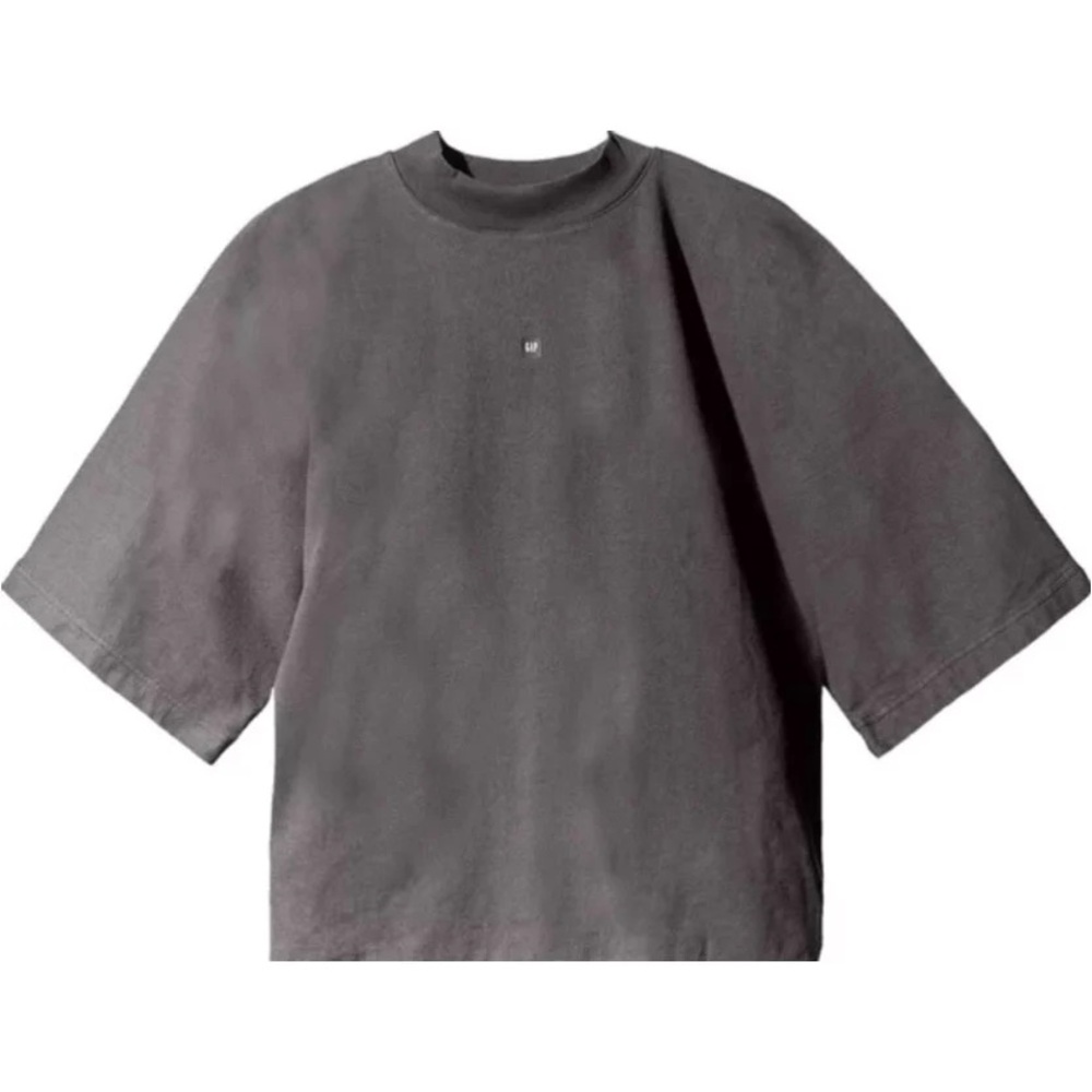 Gap x YZY 3/4 Sleeve Tee Medium NWT Yeezy Engineered by Balenciaga